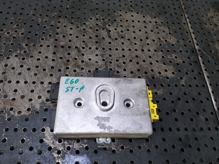 Modul calculator usa stanga fata vw golf 6 61356948691 75789012