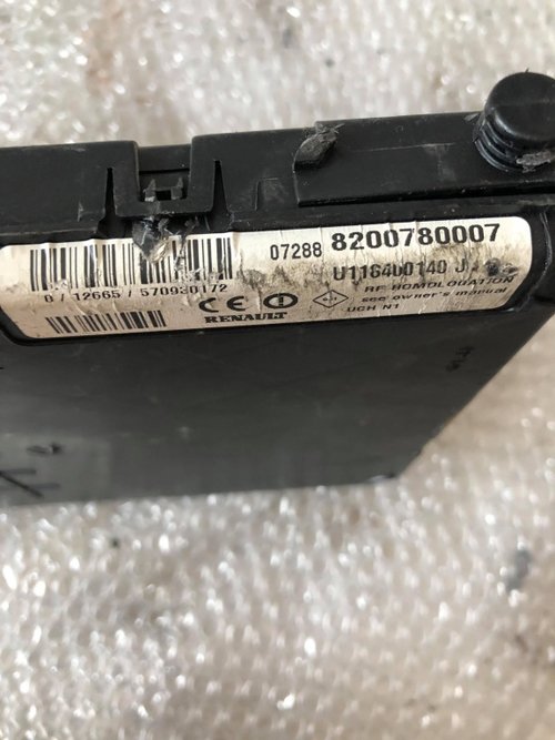 Modul comfort renault megane 2007 8200780007