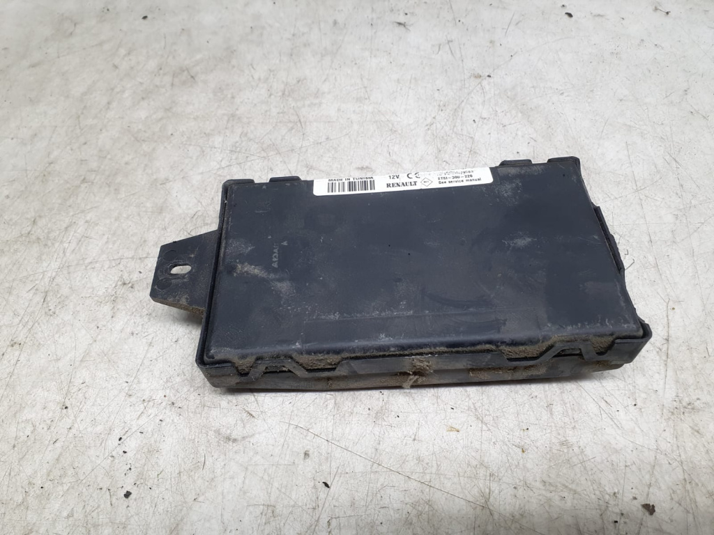 Modul confort 8200564718 Dacia Logan [2004 - 2008]