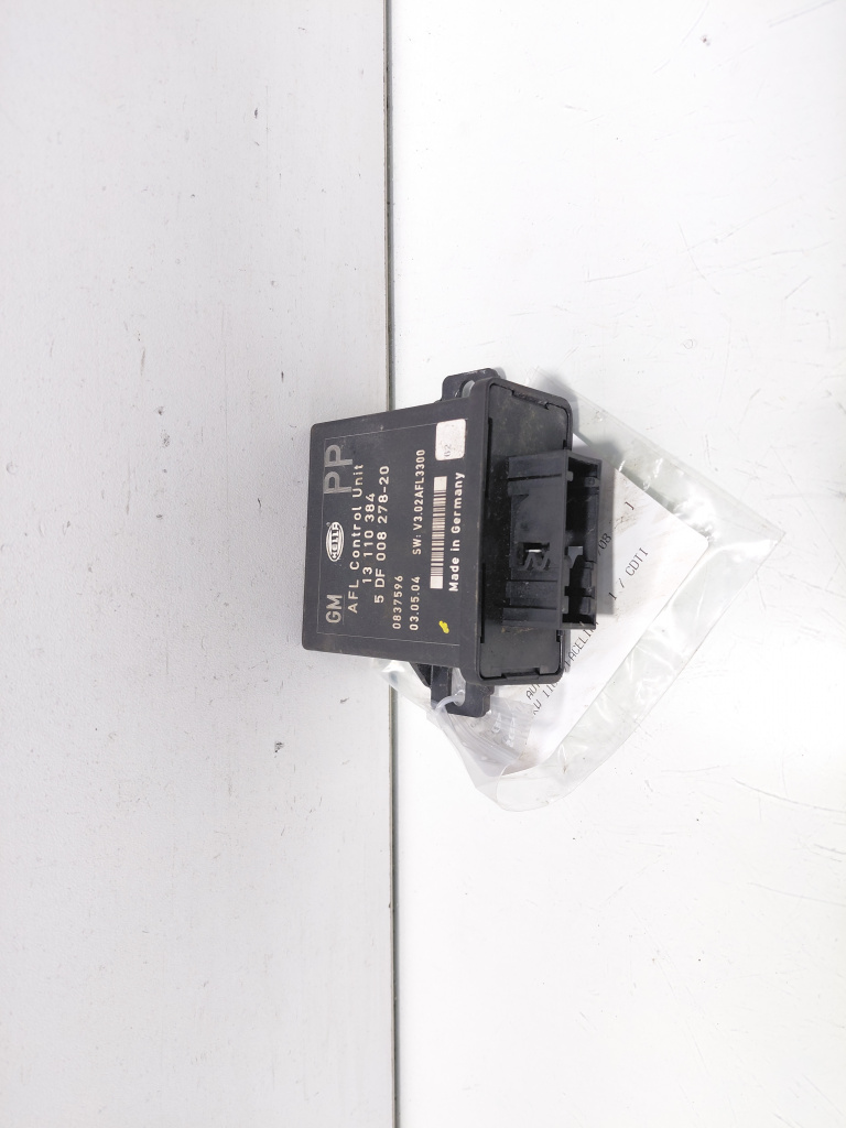 Modul confort, cod 13110384, Opel Astra H GTC (idi:697971)
