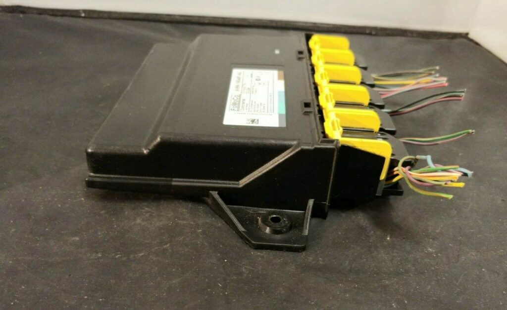 Modul CONFORT CONTINENTAL FORD FOCUS AV6N 19G481 AG / AV6N19G481AG / 5WK49778H / DCUGAAV6N 19G481 AG / AV6N19G481AG / 5WK49778H / DCUGA