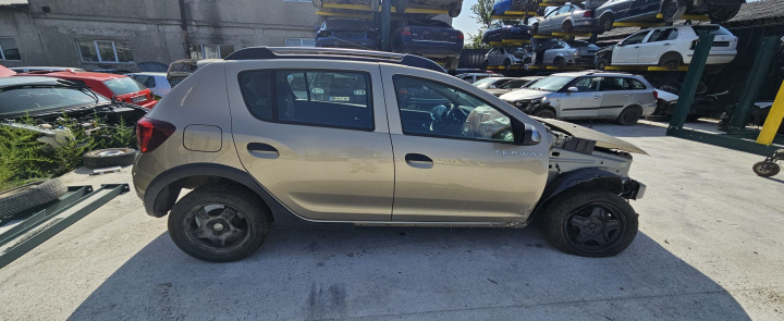 Modul confort Dacia Sandero Stepway generatia 2 [facelift] [2016 - 2020] Crossover 5-usi 1.0 SCe MT (73 CP)