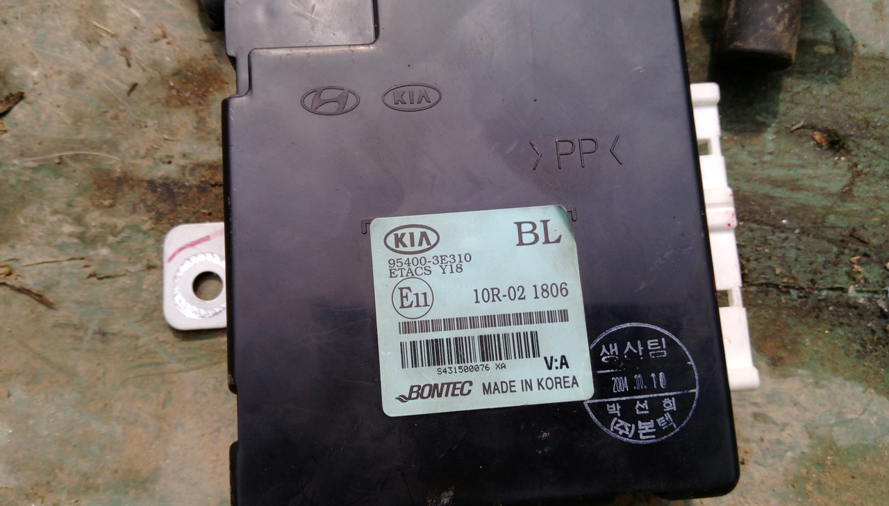 Modul confort Kia Sorento 2.5 crdi 954003E310