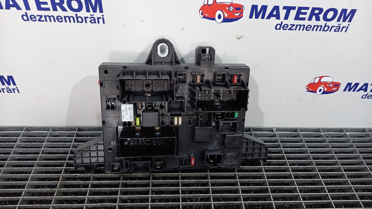 MODUL CONFORT OPEL ZAFIRA C - - (2011 20