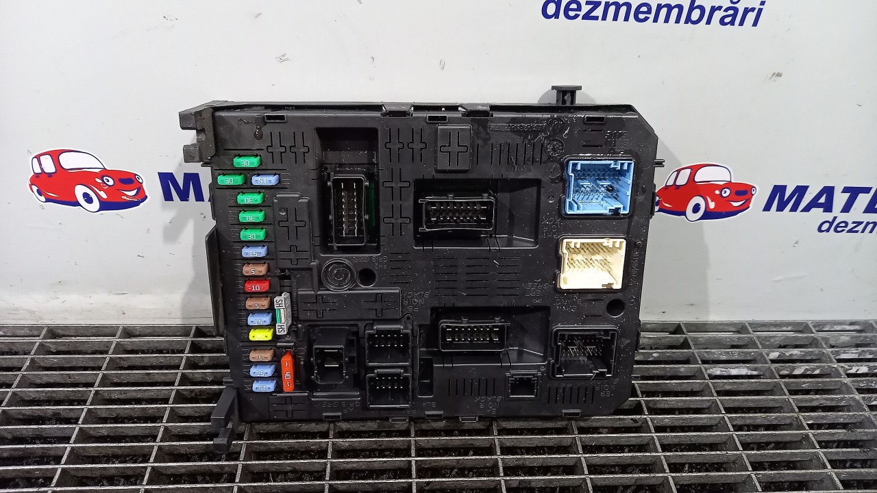 MODUL CONFORT PEUGEOT 5008 - - (2009 2013)