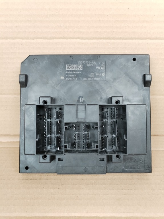 Modul confort Skoda Octavia 3 5Q0937084AA