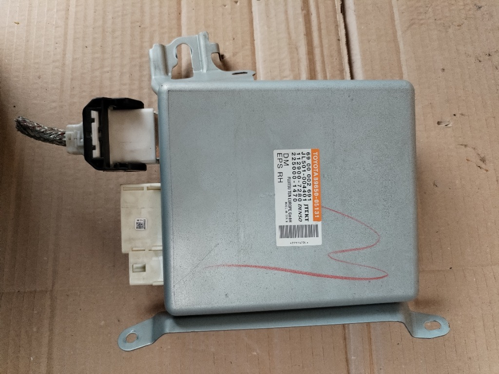 Modul confort Toyota Avensis T27 89650-05131