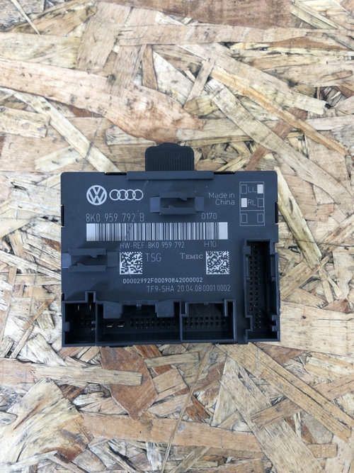 Modul confort usa dreapta fata Audi A4 B8 sedan 2008 (8K0959792B)