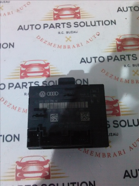 Modul confort usa dreapta spate AUDI A4 B8