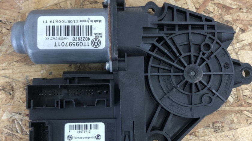 Modul confort usa stanga fata Octavia facelift combi 2012 (5K0959793)