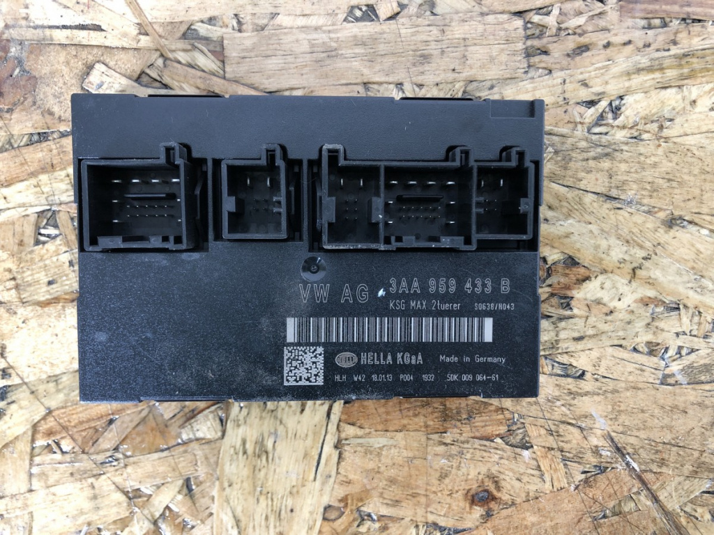 Modul confort VW Passat B7 4Motion combi 2013 (3AA959433B)
