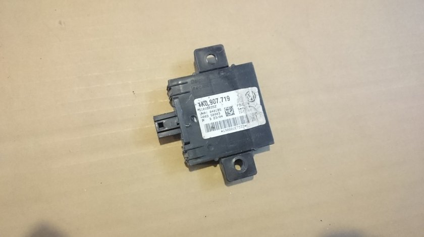 Modul control alarma VW Golf 5 cod 1K0907719