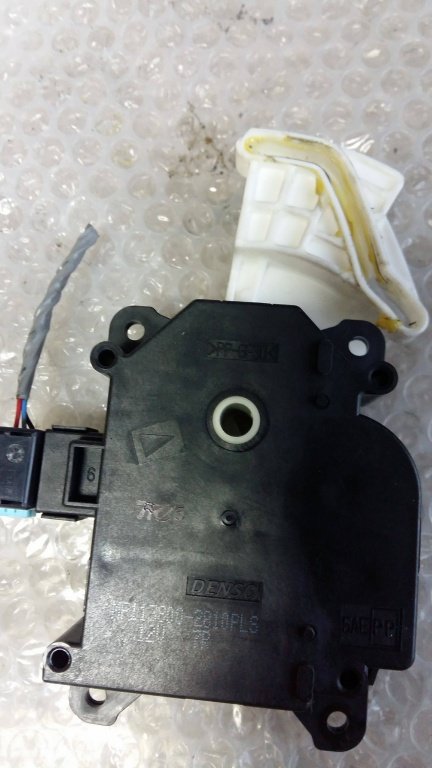 Modul control flaps de incalzire toyota auris zwe18 yaris mk2 avensis zrt27 mf113800-2810pls