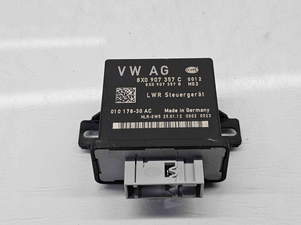 Modul control lumini Audi A3 Sportback (8PA) [Fabr 2004-2013] 8X0907357C