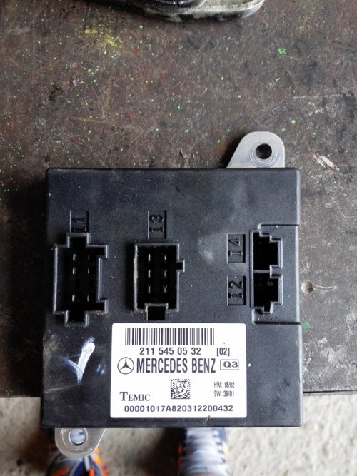 Modul control / signal box Mercedes W211 2115450532