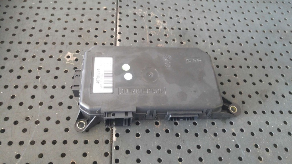 Modul control usa dreapta fata fiat stilo 192 46784224