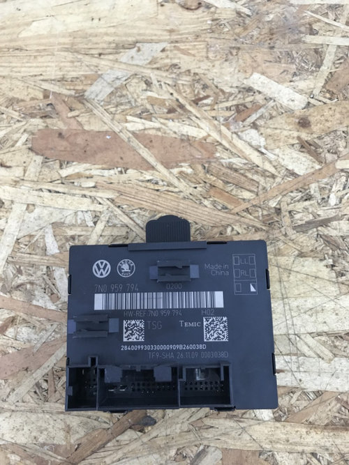 Modul control usa dreapta spate Skoda Superb sedan 2010 (7N0959794)