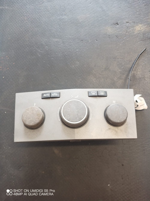 Modul de comanda climatronic OPEL ASTRA H, ZAFIRA B - COD 13168100 RJ3