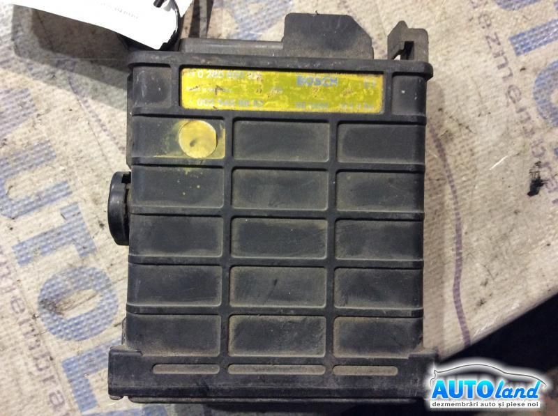 Modul Electronic 0025459932 Ecu-combustibil Mercedes-Benz 190 W201 1982-1993