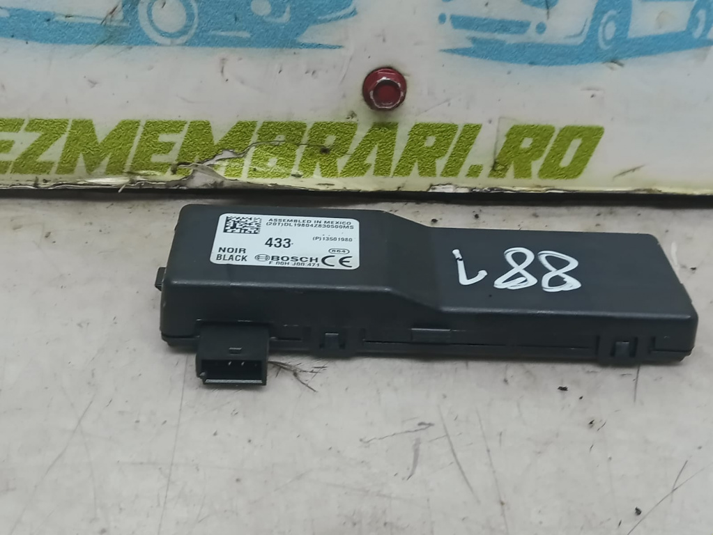 Modul inchidere centralizata 13501980 Opel Insignia A [2008 - 2014] 2.0 cdti A20DTJ