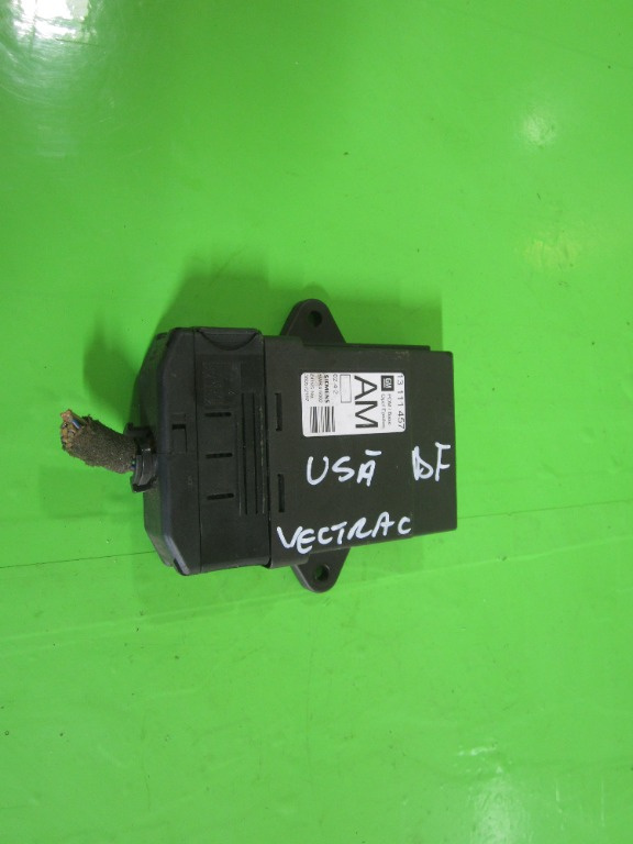 MODUL INCHIDERE CENTRALIZATA DREAPTA-FATA OPEL VECTRA C FAB. 2002 – 2009 ⭐⭐⭐⭐⭐