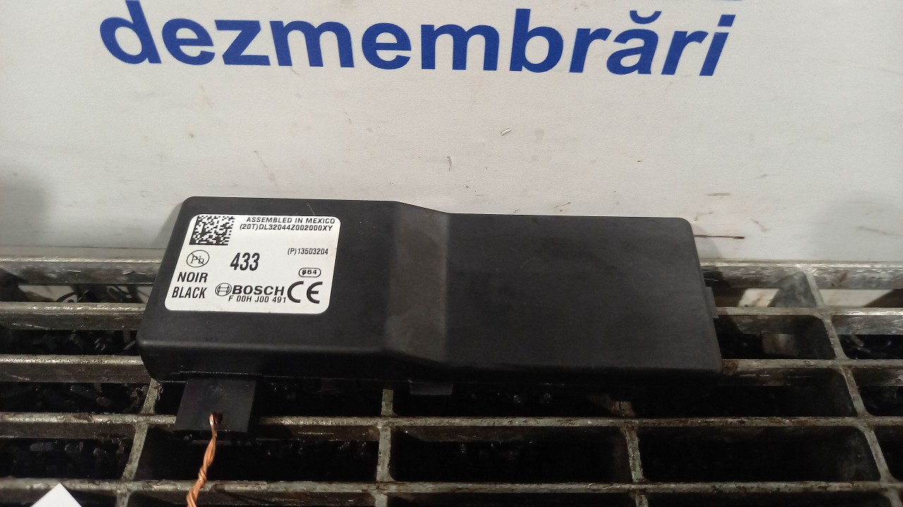 MODUL INCHIDERE CENTRALIZATA OPEL ASTRA J ASTRA J - - (2009 2012)
