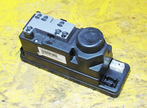 MODUL INCHIDERE CENTRALIZATA VACCUM W210 W208 W202 MERCEDES W210 1998