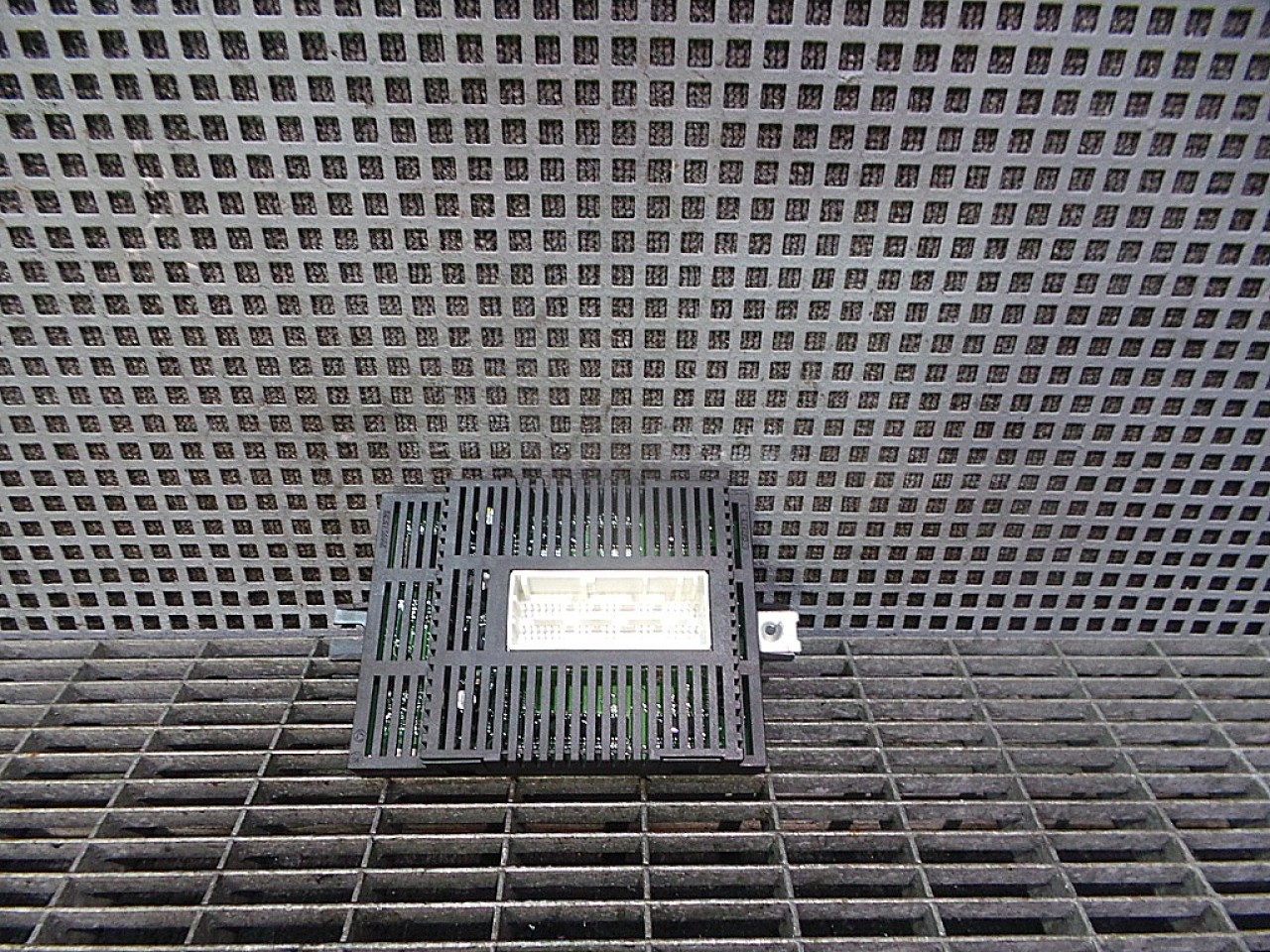 MODUL LUMINI BMW SERIA 5 E 60 SERIA 5 E 60 - - (2004 2007)