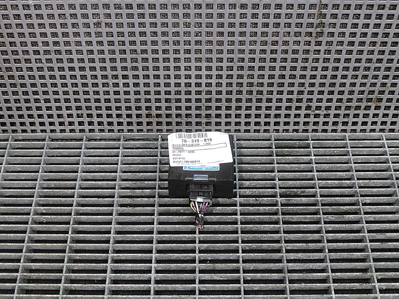 MODUL MITSUBISHI L200 - - (2001 2005)