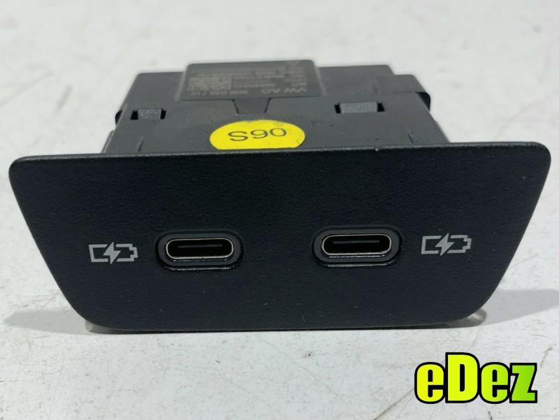 Modul / mufa incarcare usb Volkswagen Golf 8 (2019->) 1.0 tsi DLAC 2G6035718