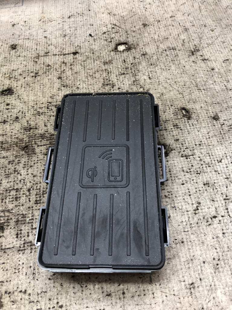 Modul Încărcător Wireless Seat ATECA 2018 1.5 Benzina 2021