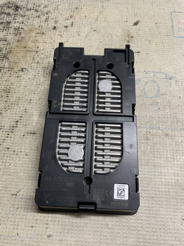 Modul Încărcător Wireless Seat Leon 1.5 Benzina 2019, 81A035502