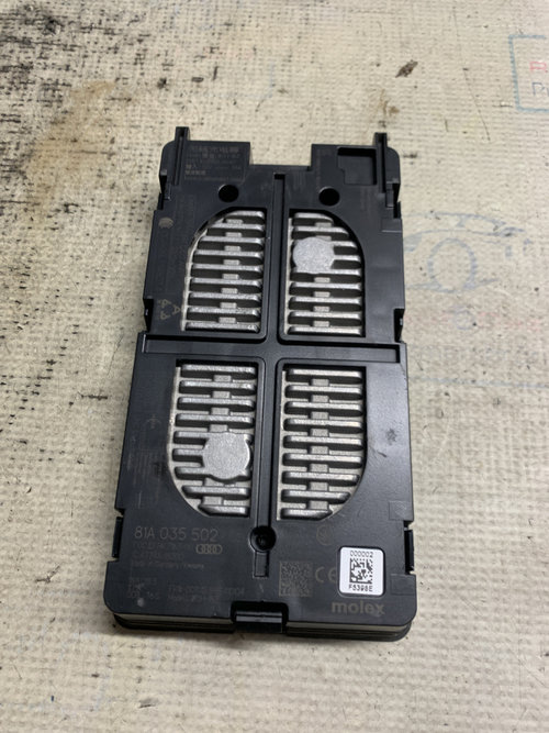 Modul Încărcător Wireless Seat Leon 1.5 Benzina 2019, 81A035502