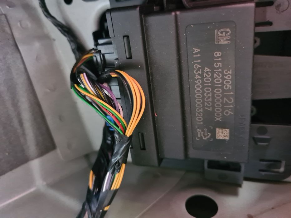 Modul PDC senzori parcare fata spate 39051216 Opel Astra K