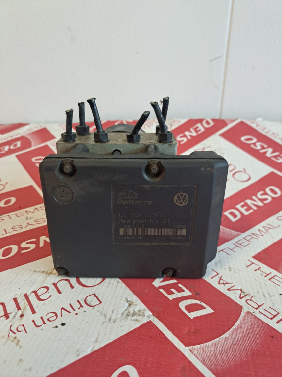 Modul pompa ABS VOLKSWAGEN GOLF IV - COD 1J0614117C / 1J0907379G