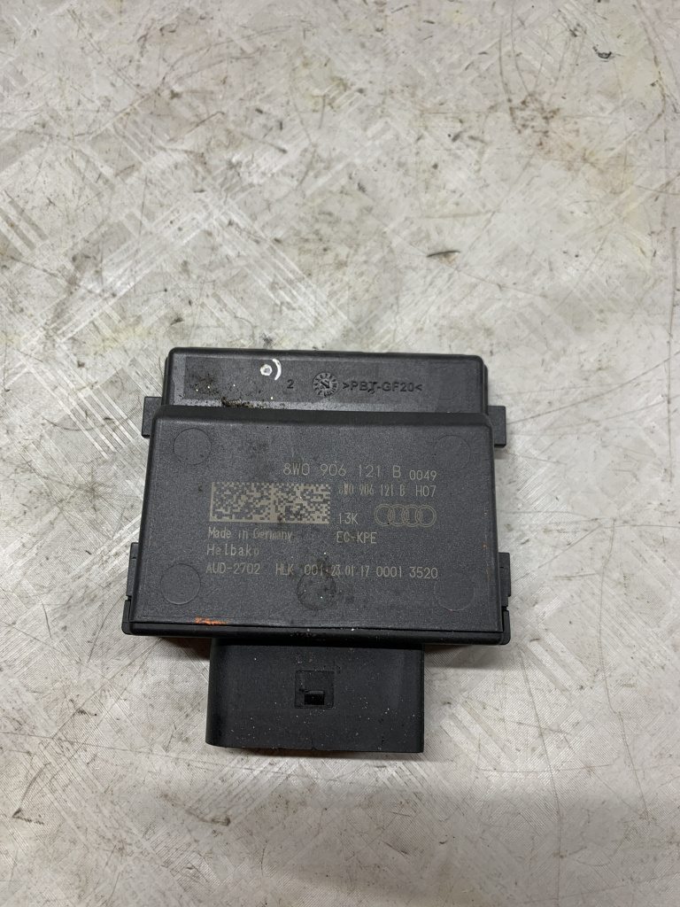 Modul pompa combustibil Audi A5 2.0 Motorina 2017, 8W0906121B
