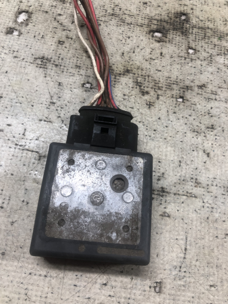 Modul pompa combustibil Volkswagen Golf 7 - Motorina 2015, 5Q0906121F