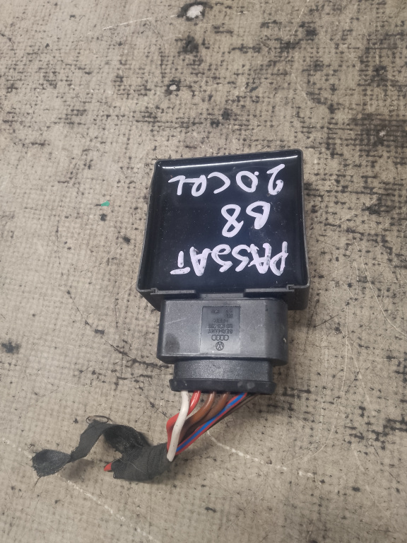Modul pompa combustibil Volkswagen Passat B8 2.0 2016, 1J0973726