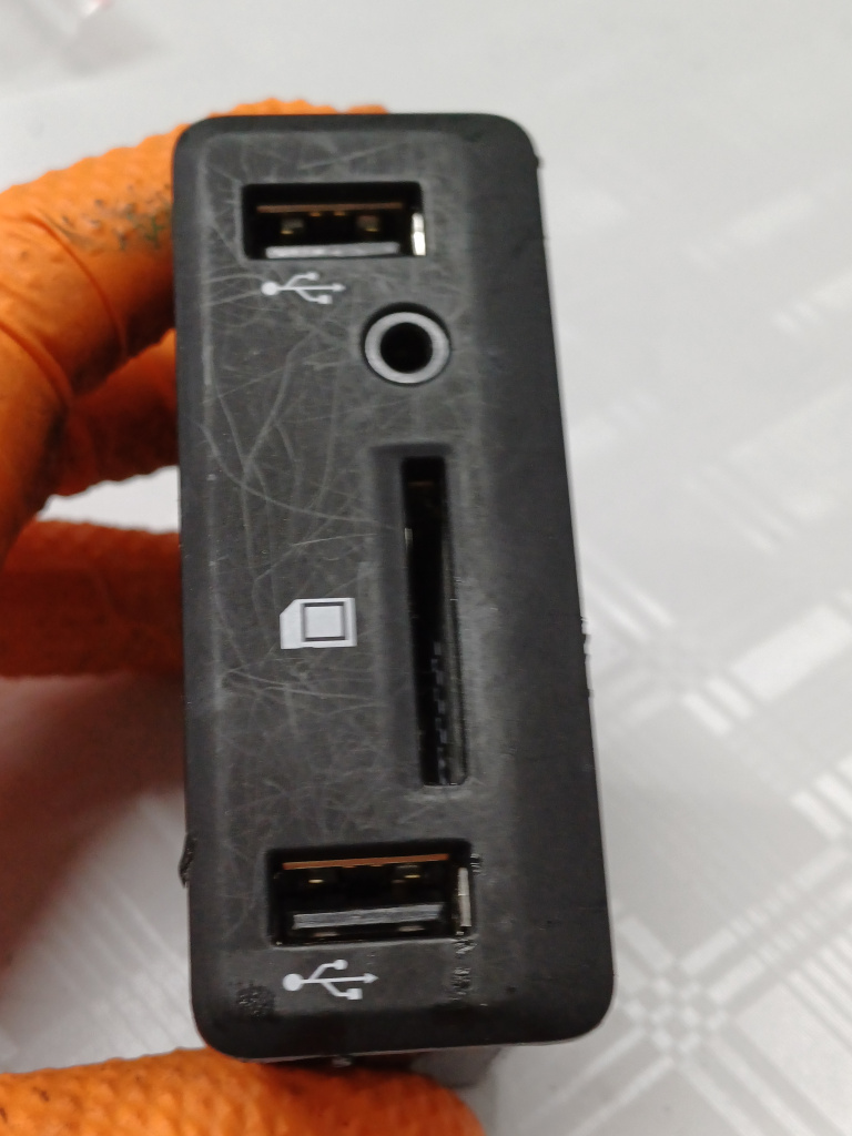 Modul Port Usb Renault Megane 4 - Benzina 2010, 280238352R