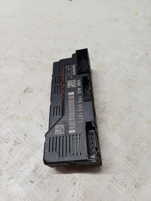 Modul portbagaj Volkswagen Touareg - Motorina 2012, 7P6959107C