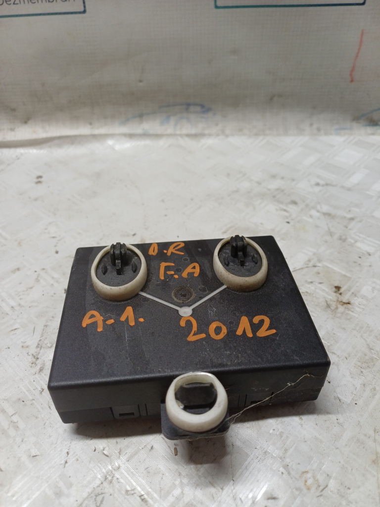 Modul Portiera Dreapta Fata Audi A1 - Motorina 2012, 8X0959793B