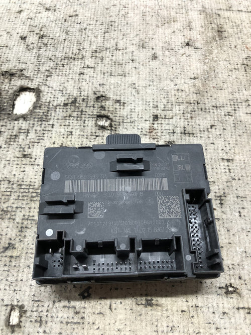 Modul Portiera Dreapta Fata Dacia Duster 1.5 Motorina 2013, 5Q0959593B