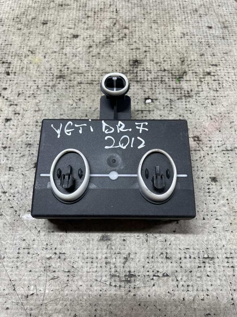 Modul Portiera Dreapta Fata Skoda Yeti 2.0 Motorina 2015, 7N0959793G