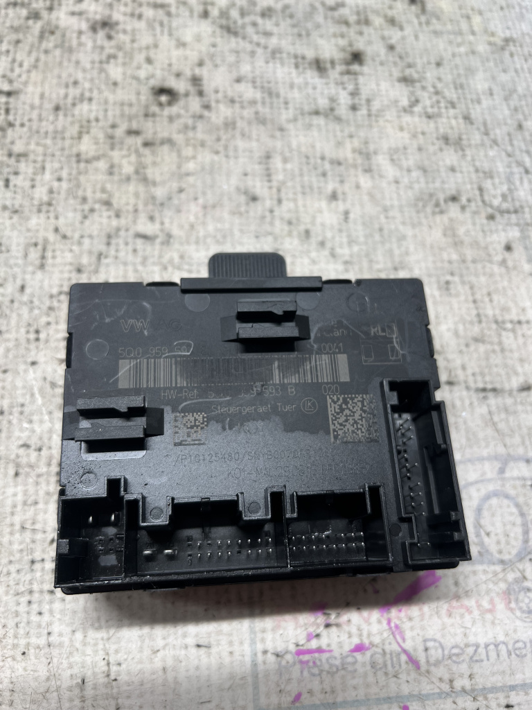Modul Portiera Dreapta Fata Volkswagen Passat B8 2016, 5Q0959593B