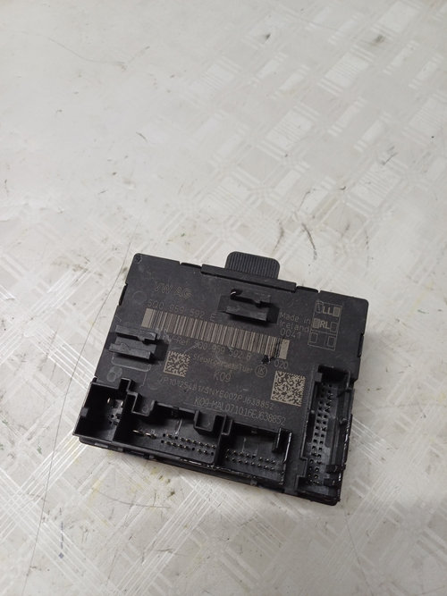 Modul Portiera Dreapta Fata Volkswagen Passat B8 2.0 Motorina 2016, 5Q0959592E
