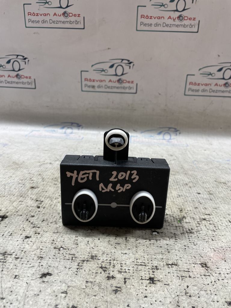 Modul Portiera Dreapta Spate Skoda Yeti 2.0 Motorina 2015, 7N0959795E