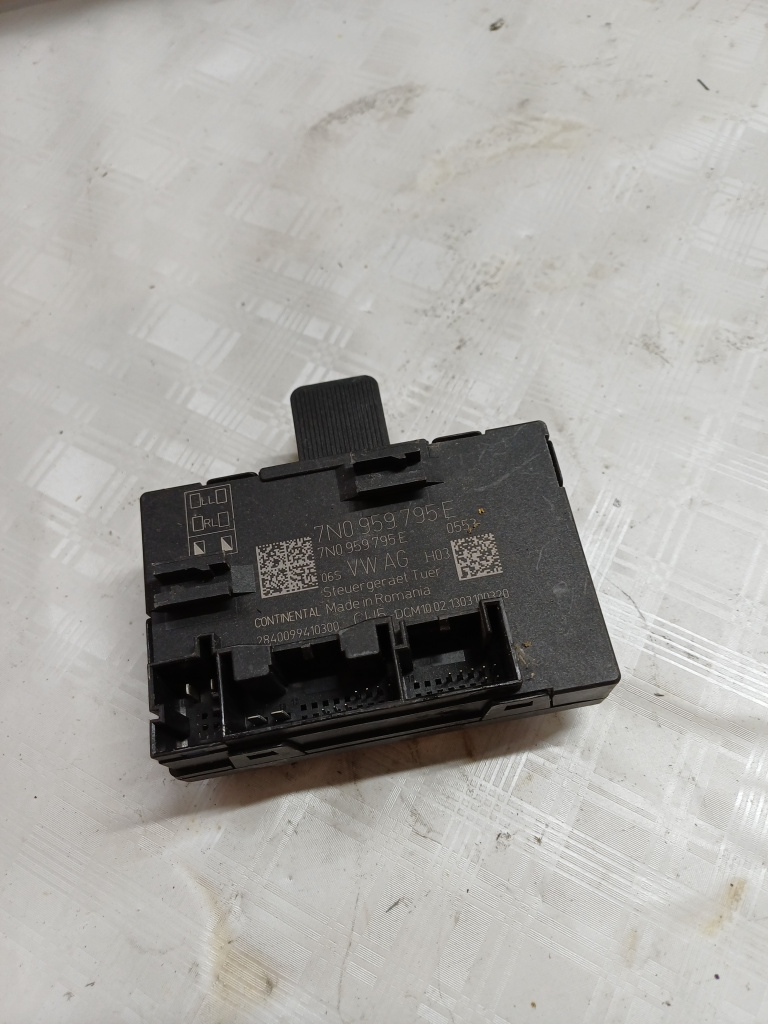 Modul Portiera Dreapta Spate Skoda Yeti - Motorina 2012, 7N0959795E