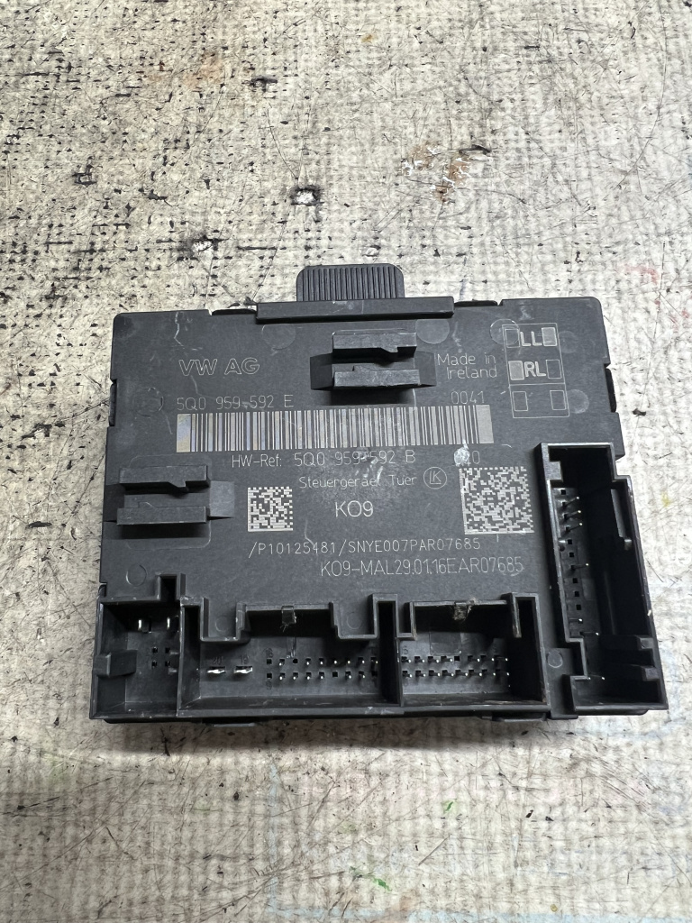 Modul Portiera Stanga Fata Volkswagen Passat B8 2016, 5Q0959592E
