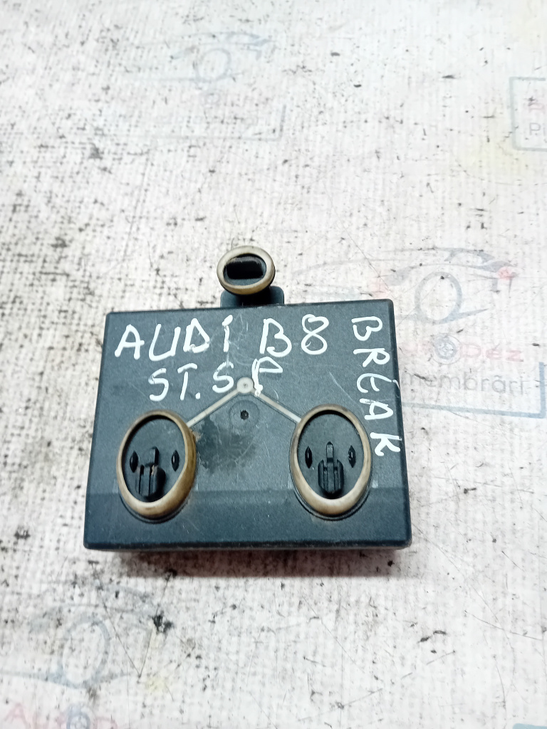 Modul Portiera Stanga Spate Audi A4 B8 2010, 8K0959795C