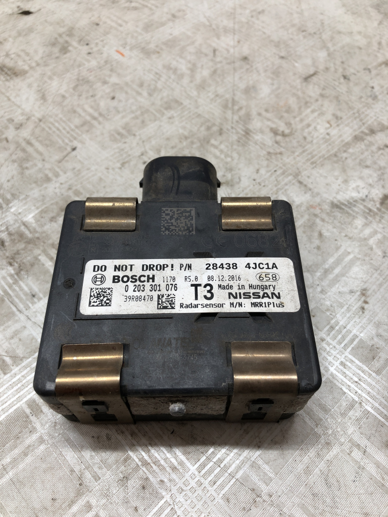 Modul Radar Nissan Navara 2.3 Motorina 2016, 0203301076